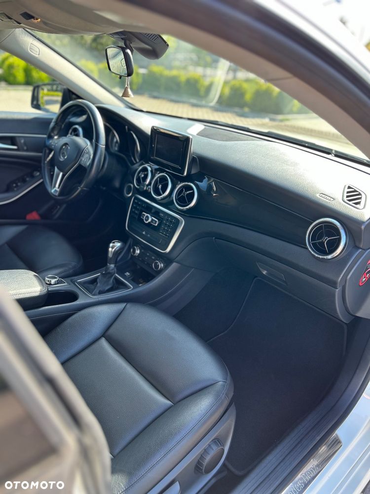Mercedes-Benz CLA - 10