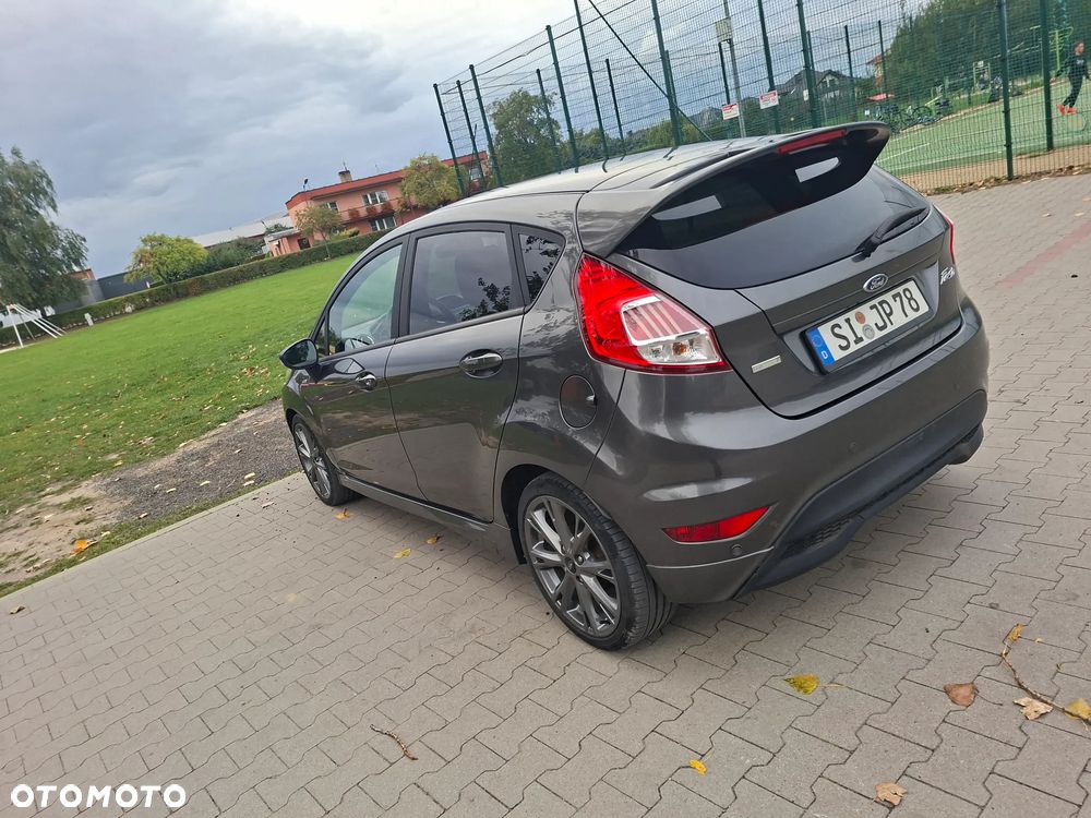 Ford Fiesta - 28