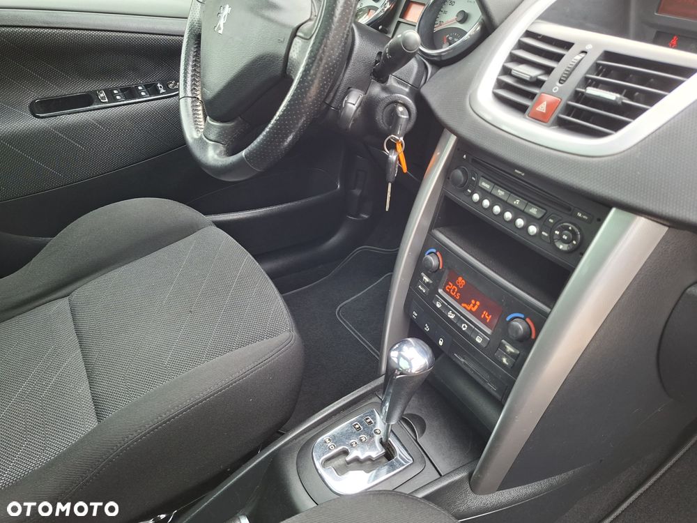 Peugeot 207 - 10