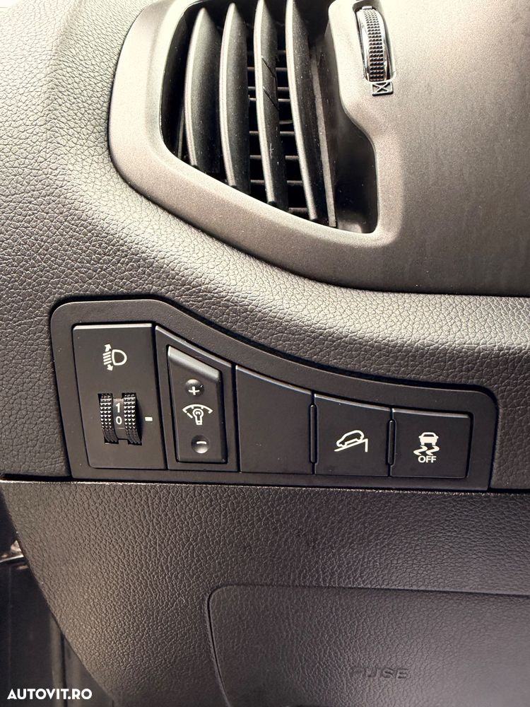 Kia Sportage 1.7 DSL MT 4x2 STYLE - 19