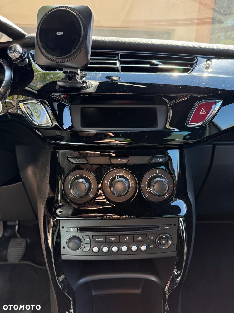Citroën DS3 1.6 e-HDi SoChic - 12