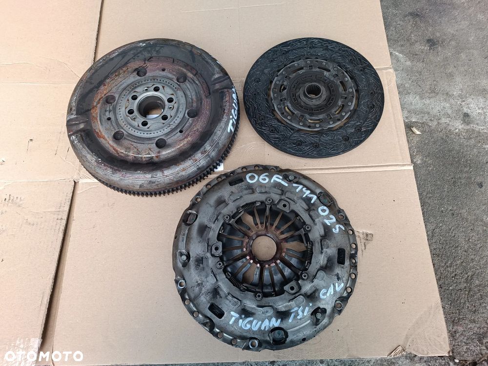 VW TIGUAN 1.4 TSI SPRZĘGŁO DWUMASA 06F141025 - 1