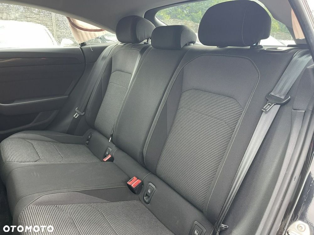 Volkswagen Arteon 2.0 TSI Essence DSG - 12