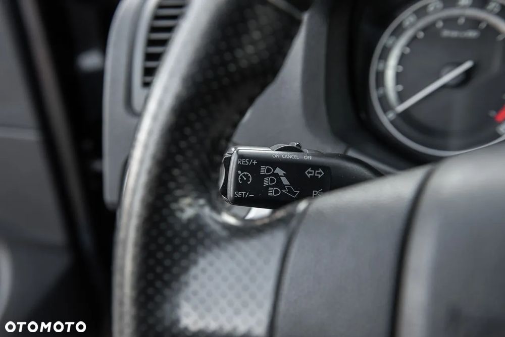 Skoda Octavia Combi 2.0 TDI CR DPF RS - 21