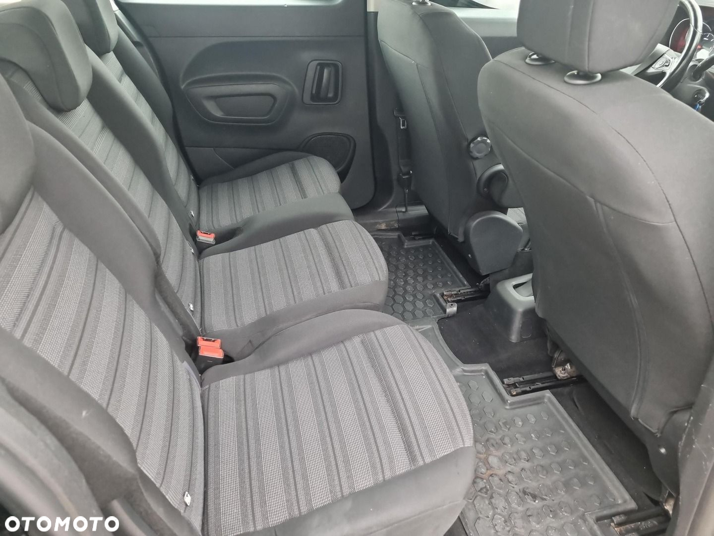 Opel Combo Life 1.5 CDTI Enjoy S&S - 11