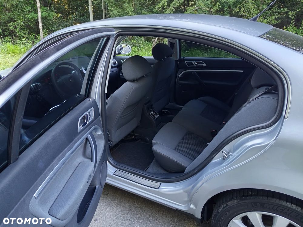 Skoda Superb 1.8 Turbo - 9