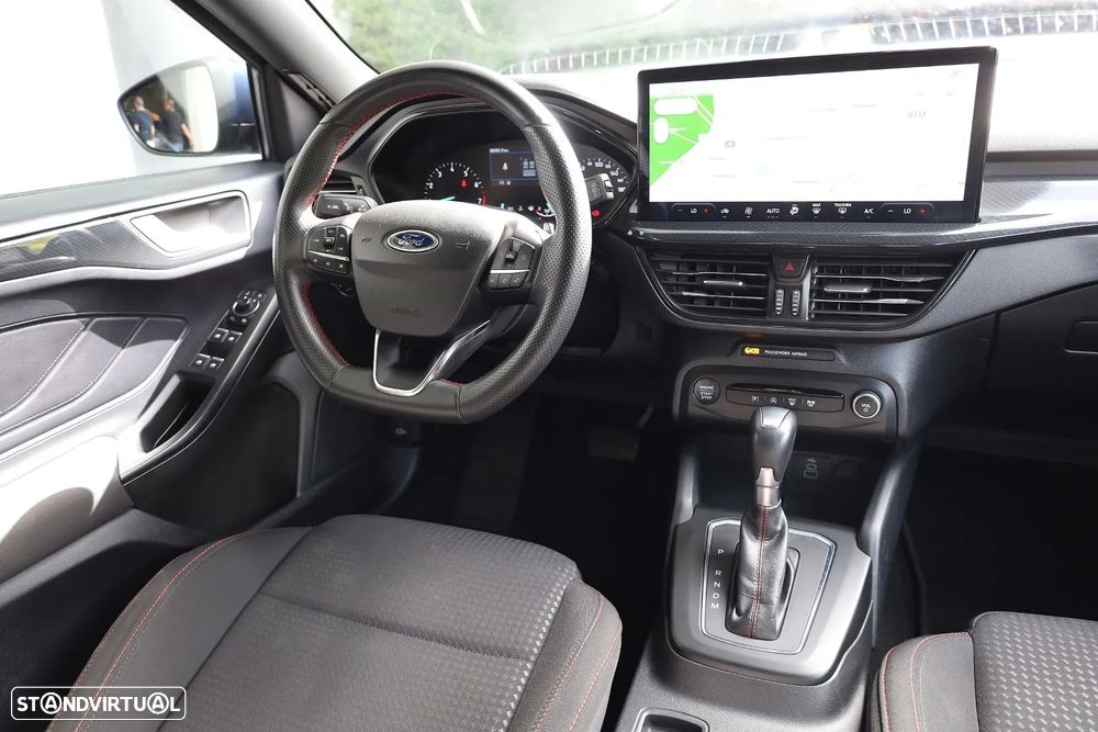 Ford Focus SW 1.0 EcoBoost MHEV ST-Line Aut. - 17