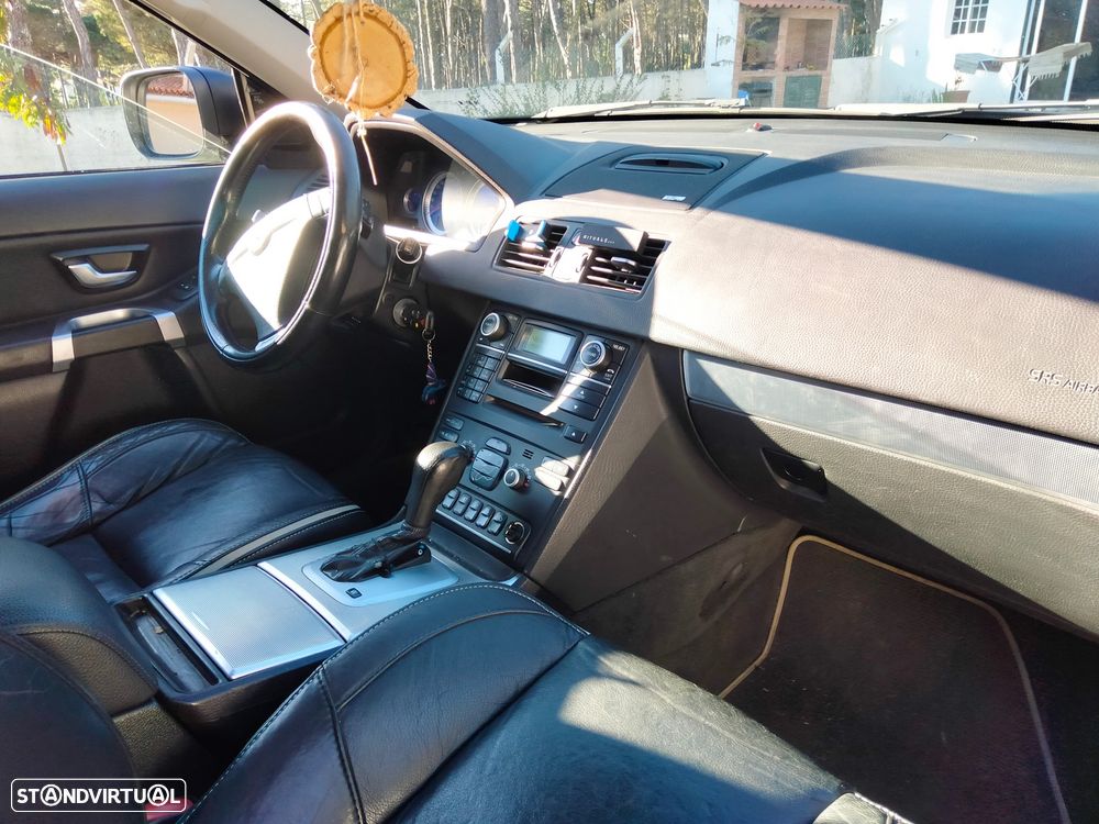 Volvo XC 90 2.4 D5 7L R-Design AWD 215g Geartronic - 3