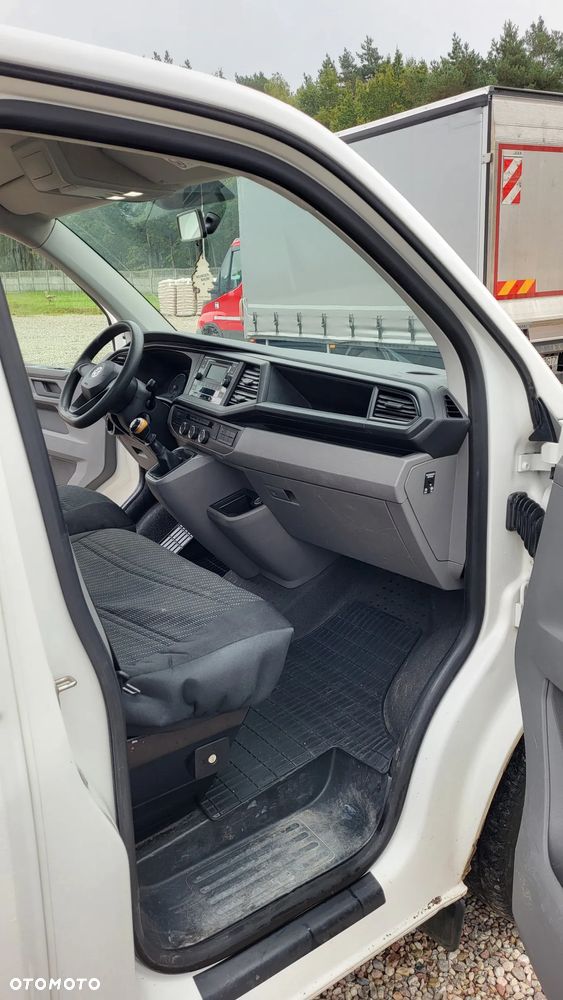 Volkswagen Transporter T6 Salon Polska - 12