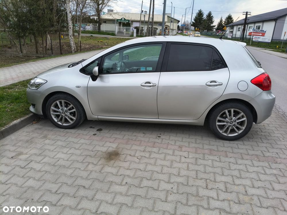 Toyota Auris 1.4 D-4D Terra - 7