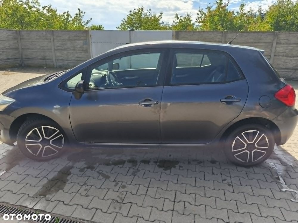 Toyota Auris 1.6 VVT-i Luna - 4