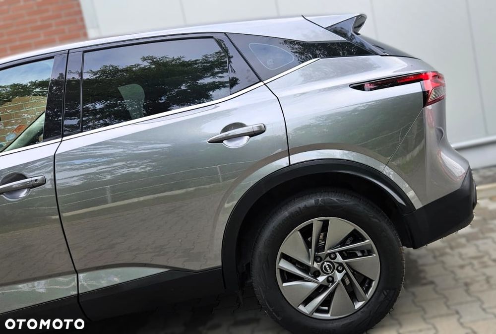 Nissan Qashqai 1.3 DIG-T DCT AKARI - 9