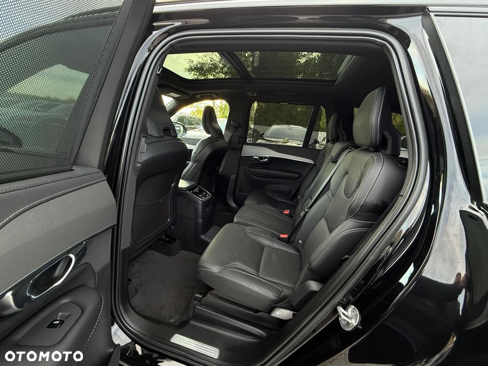 Volvo XC 90 T8 AWD Recharge Geartronic RDesign Edition - 32