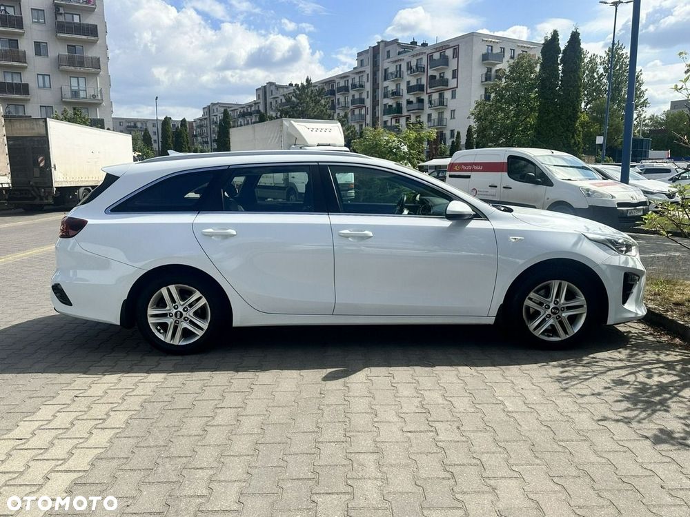 Kia Ceed - 4