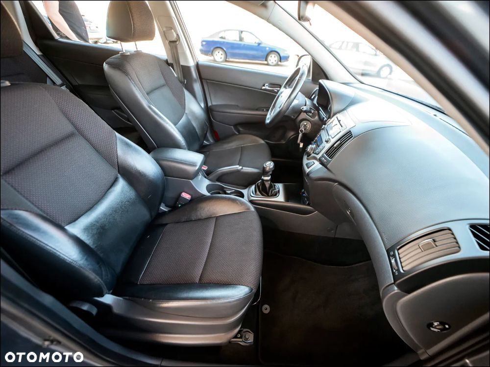 Hyundai i30 - 21