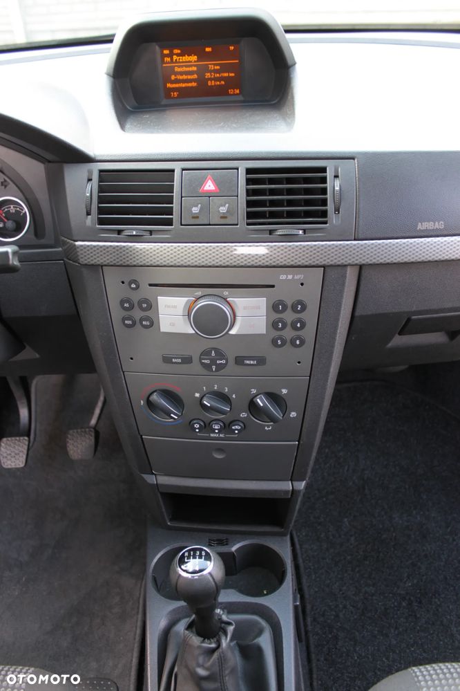Opel Meriva - 26