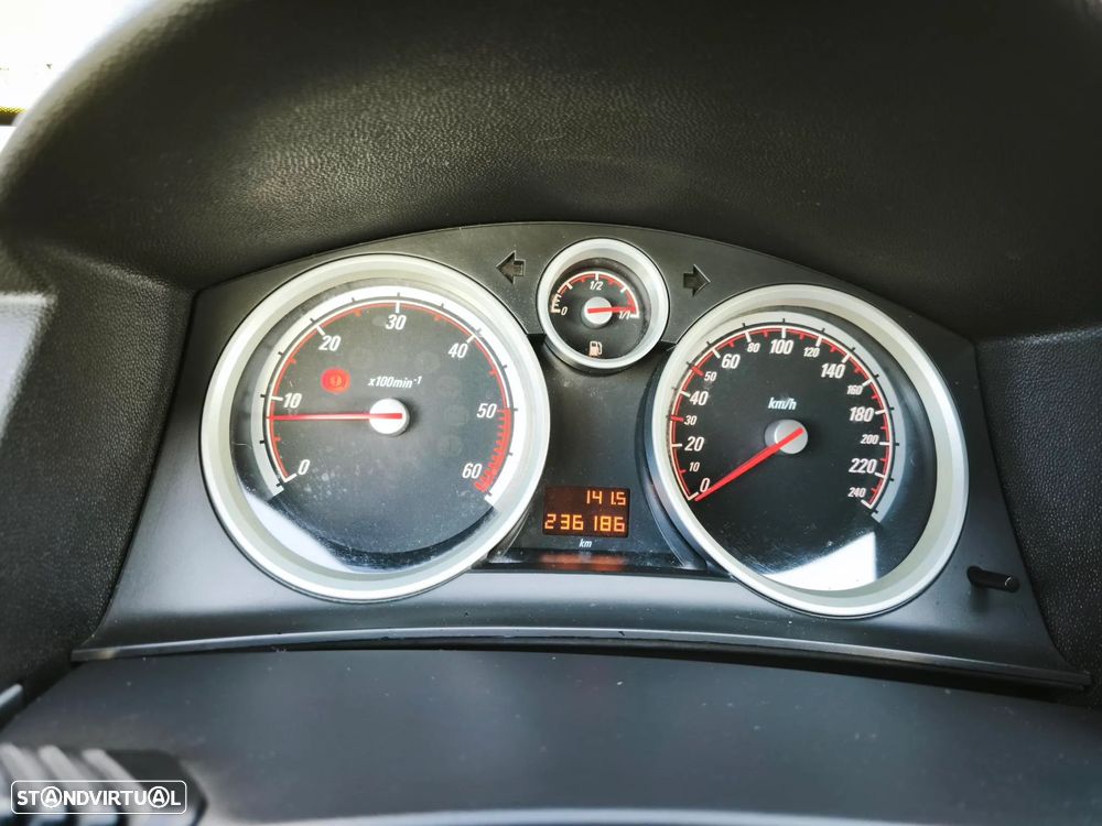 Opel Astra GTC 1.3 CDTI - 16