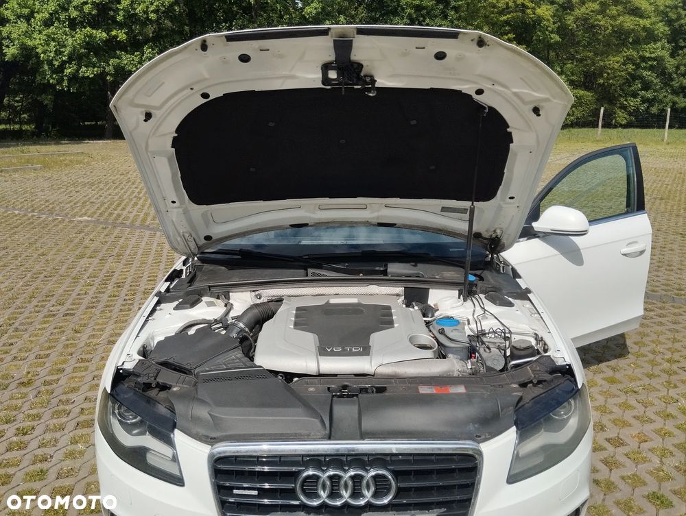 Audi A4 ver-avant-3-0-tdi-dpf-quattro-s-line-sportpaket-plus- - 33