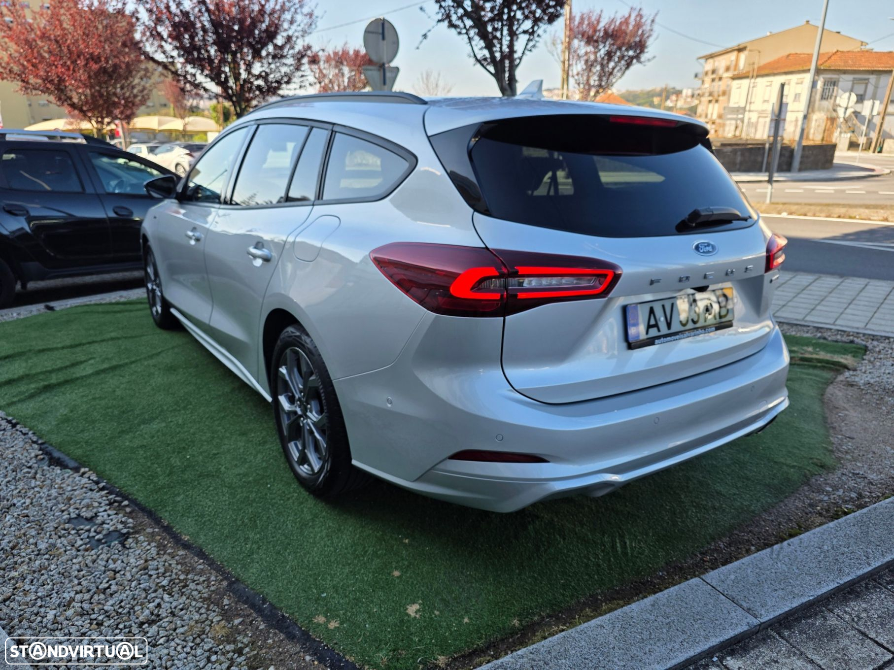 Ford Focus SW 1.0 EcoBoost MHEV ST-Line - 34