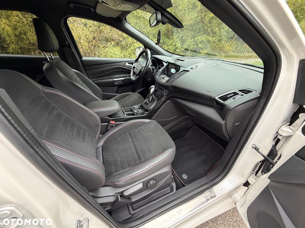 Ford Kuga 2.0 TDCi AWD ST-Line Black - 18
