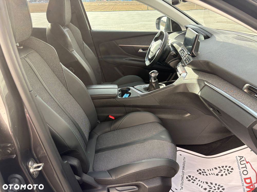 Peugeot 3008 PureTech 130 Stop & Start GPF EAT8 Allure - 19