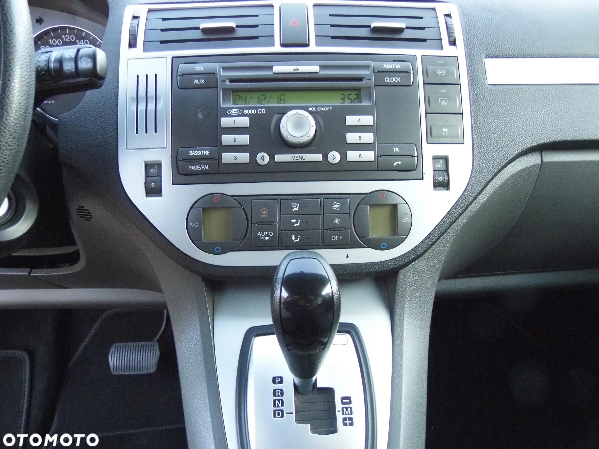Ford Focus C-Max 1.8 Ghia CVT - 19