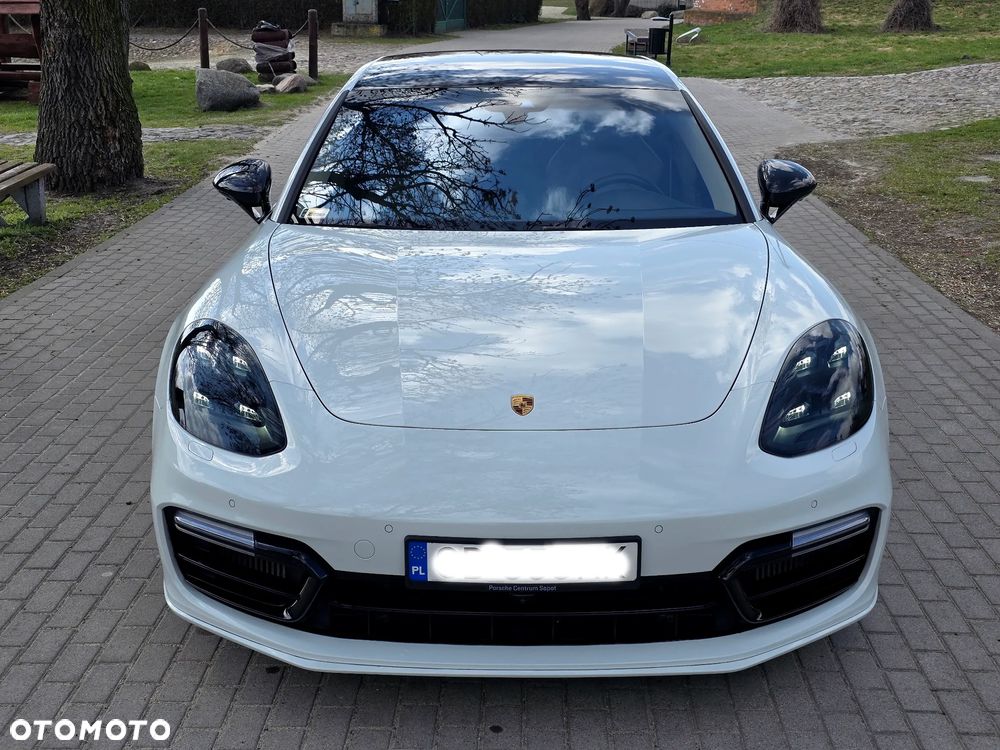 Porsche Panamera 4S - 29