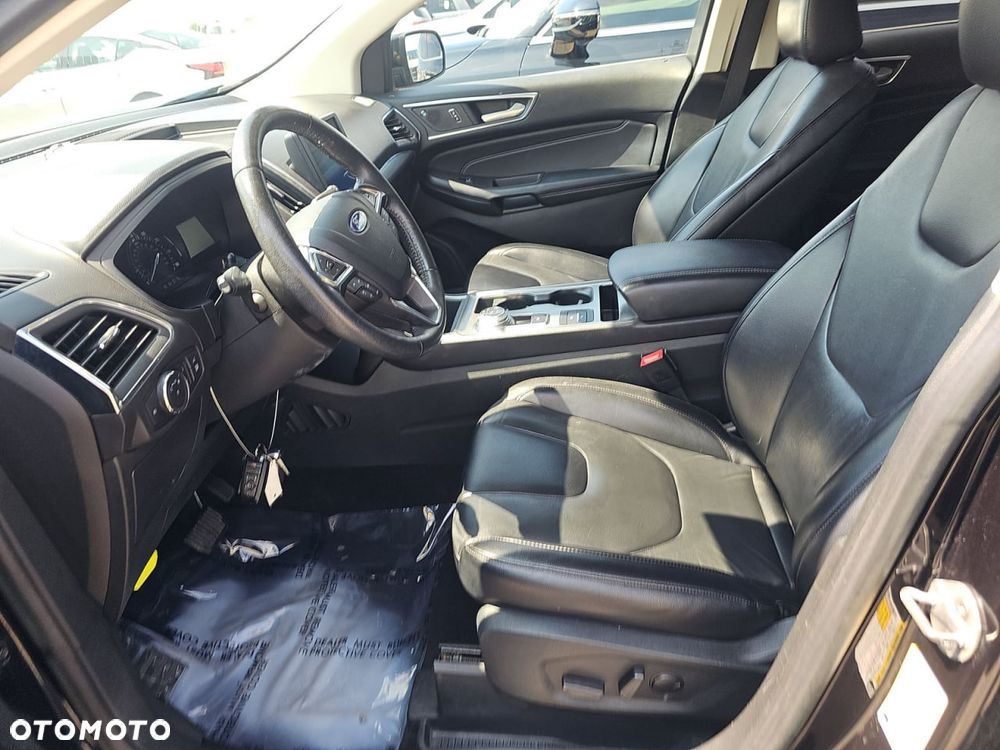 Ford Edge - 9