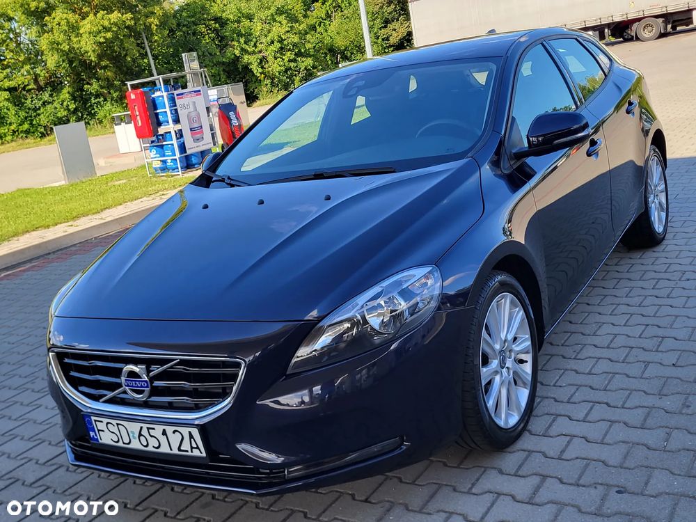 Volvo V40 T2 Momentum - 14