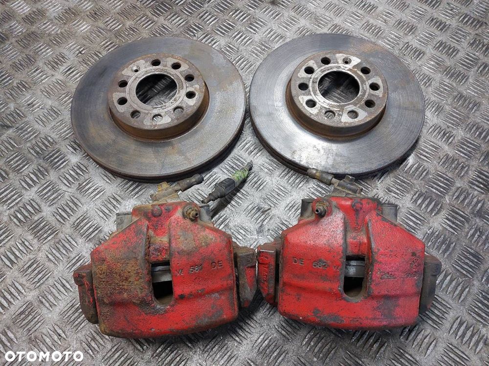 TARCZE HAMULCOWE PRZÓD + KLOCKI + ZACISKI VOLKSWAGEN TOURAN I 1.9 TDI - 1