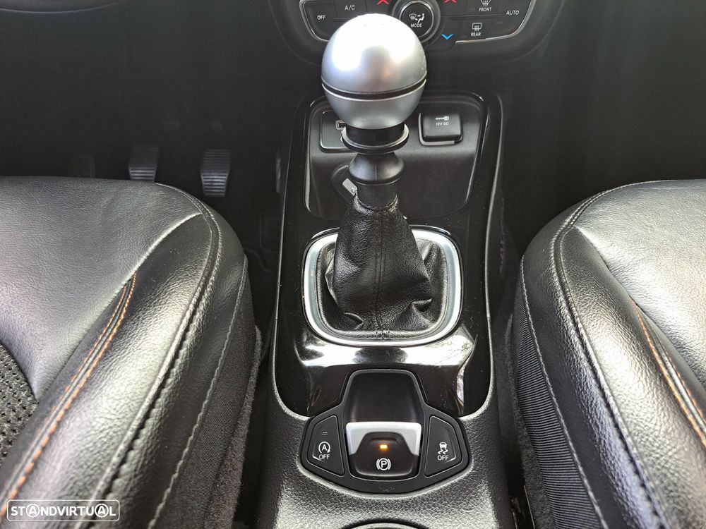 Jeep Compass 1.6 M-Jet Limited - 28