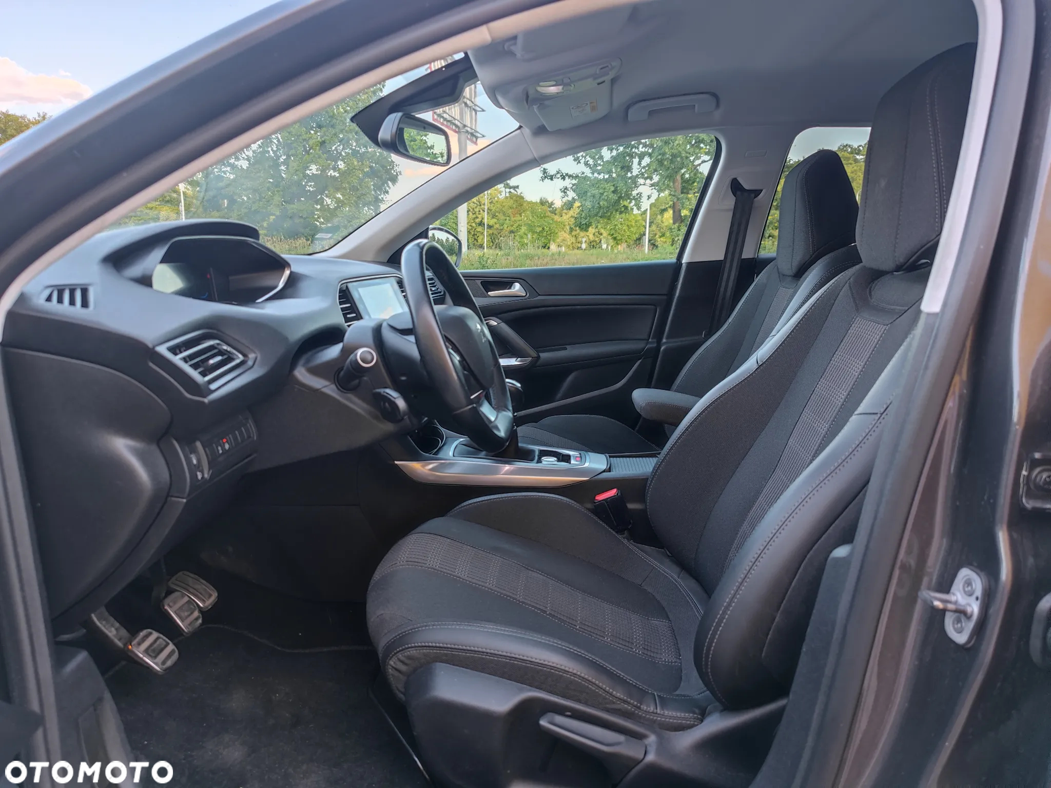 Peugeot 308 1.5 BlueHDi Allure Pack S&S - 15
