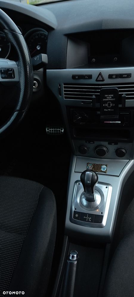 Opel Astra III GTC 1.6 Sport Easytronic - 8