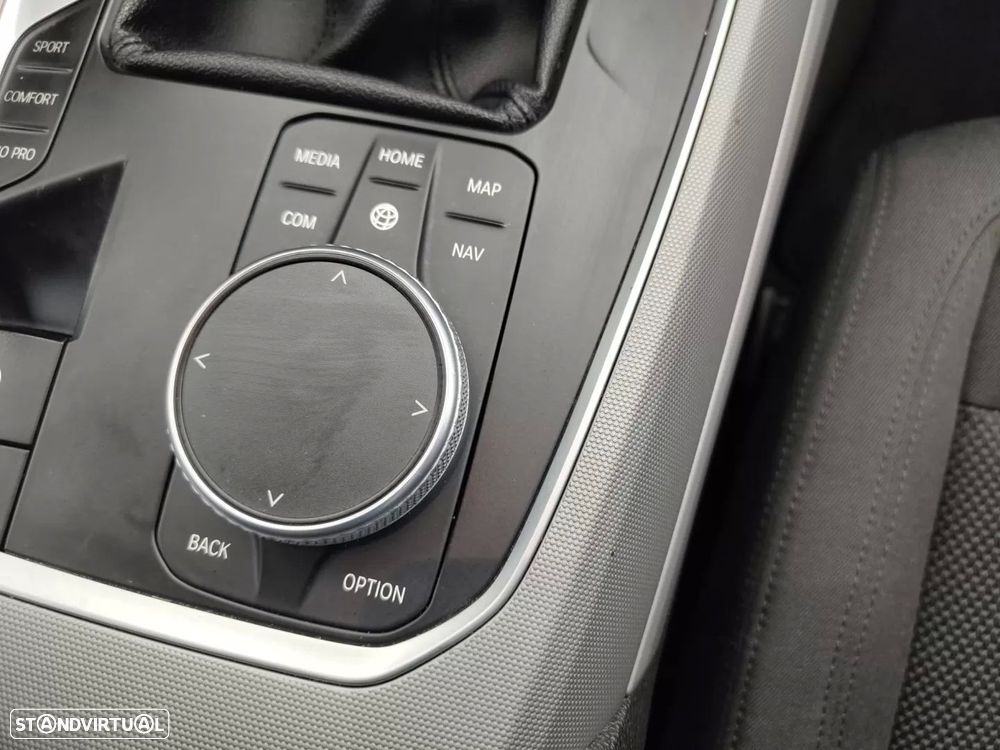 BMW 318 d Advantage - 15