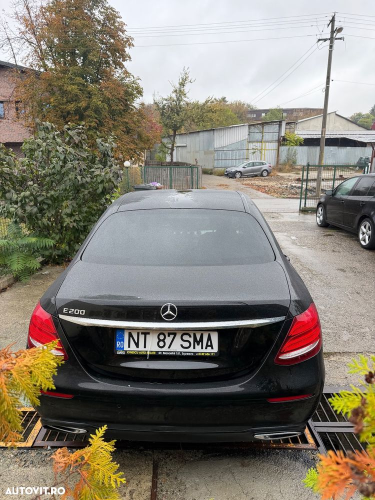 Mercedes-Benz E 200 d Aut. - 8