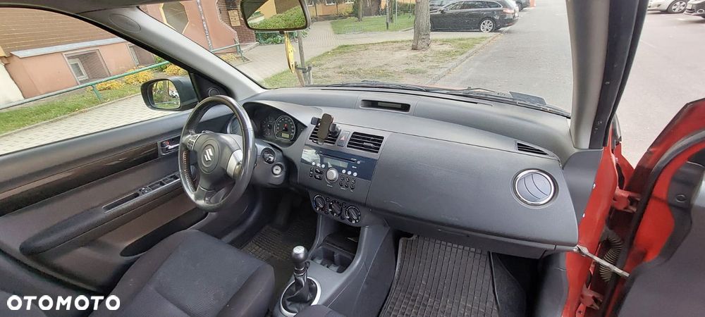 Suzuki Swift - 17