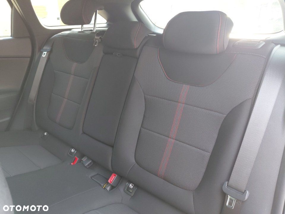 Hyundai i30 - 23