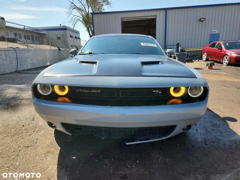 Dodge Challenger Automatik R/T Plus - 2