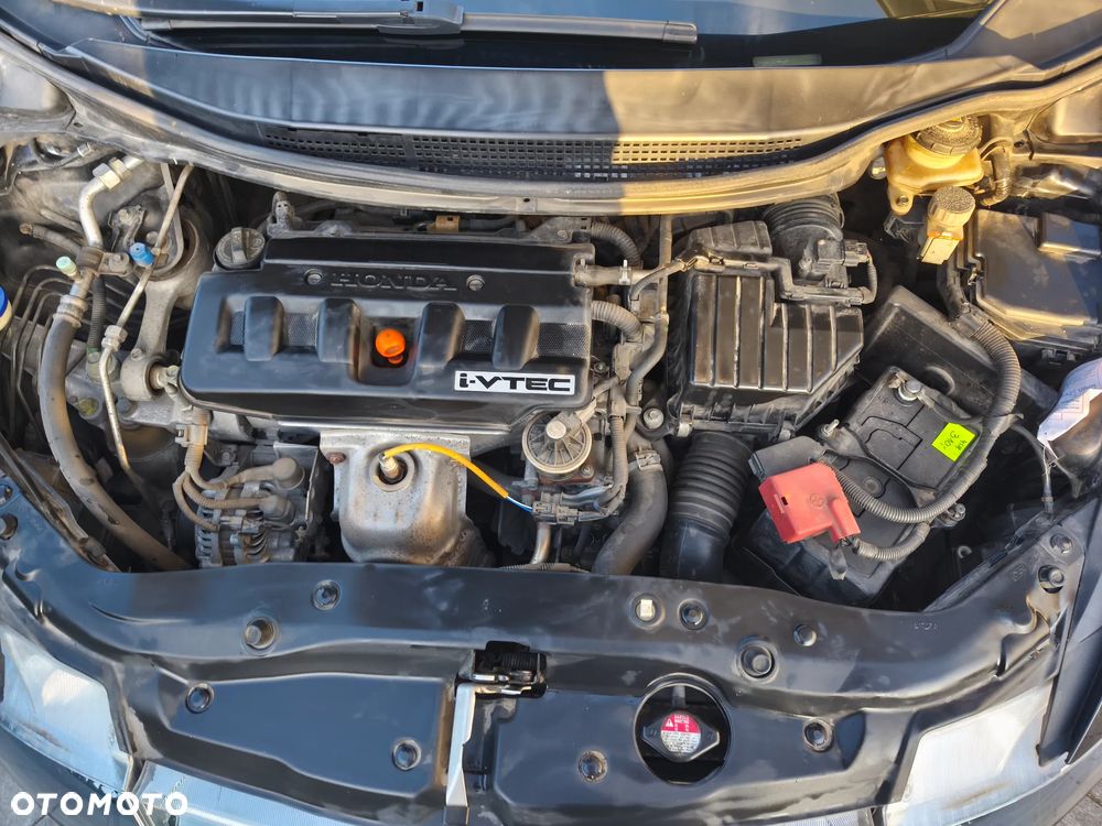 Honda Civic 1.8 Comfort - 11