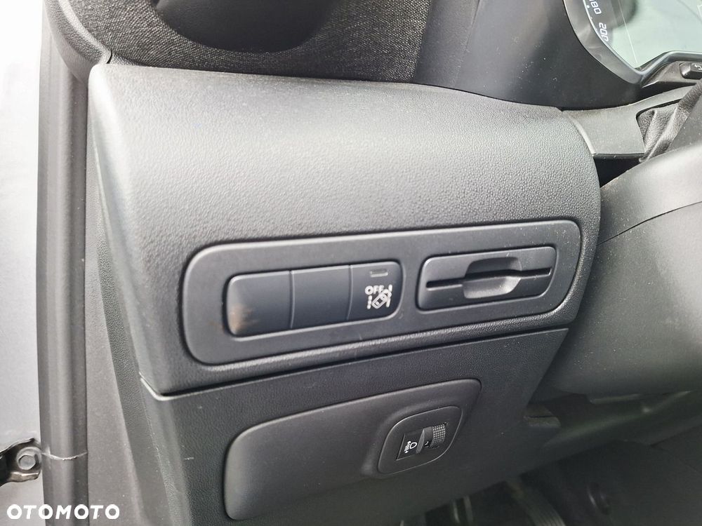 Citroën C3 Aircross 1.2 PureTech Plus S&S - 28