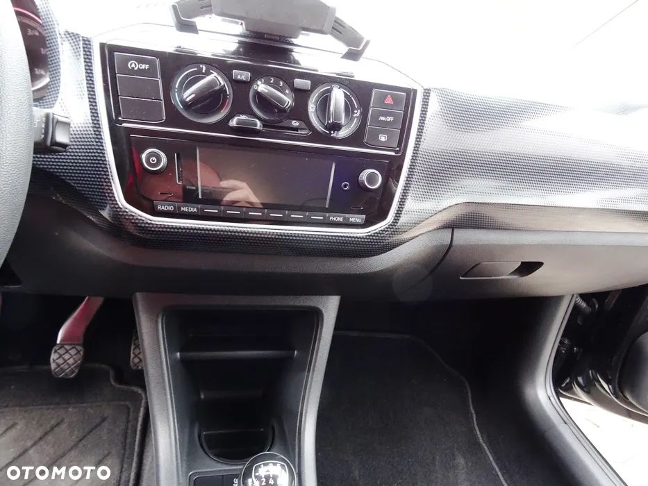 Volkswagen up! 1.0 Beats - 22
