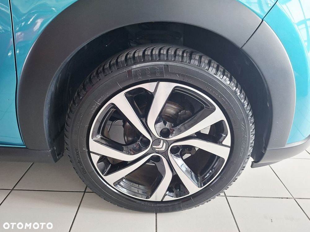 Citroën C3 1.2 PureTech Shine EAT6 - 10