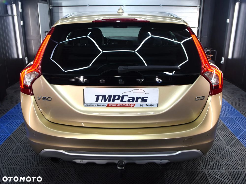 Volvo V60 D4 Geartronic - 24