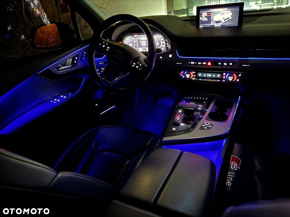Audi Q7 - 29