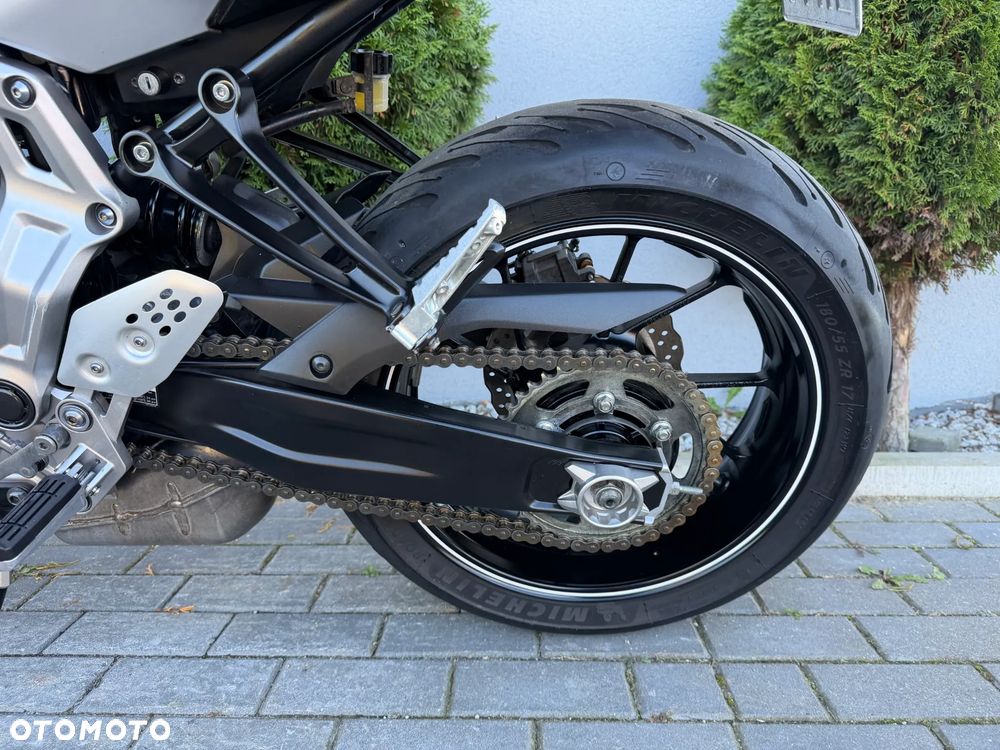 Yamaha MT - 29