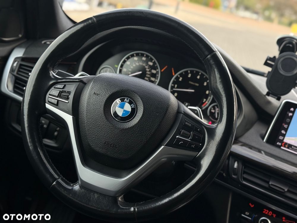 BMW X5 xDrive35i - 22