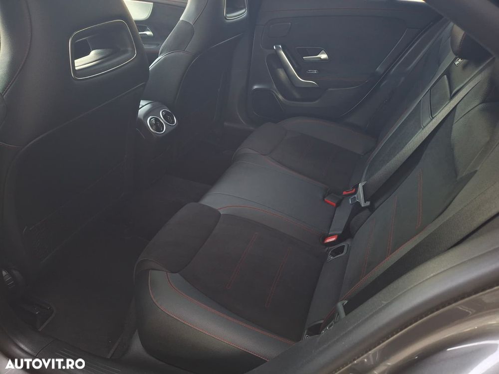 Mercedes-Benz CLA 180 d 7G-DCT - 16