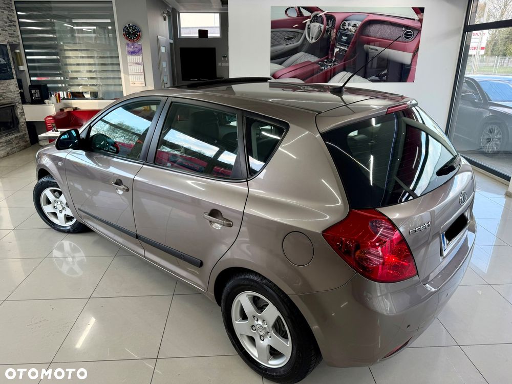 Kia Ceed 1.6 CVVT EX - 33