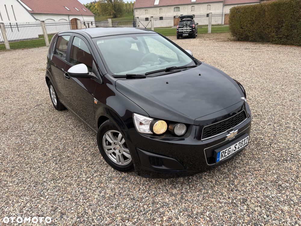 Chevrolet Aveo 2012 photo 2