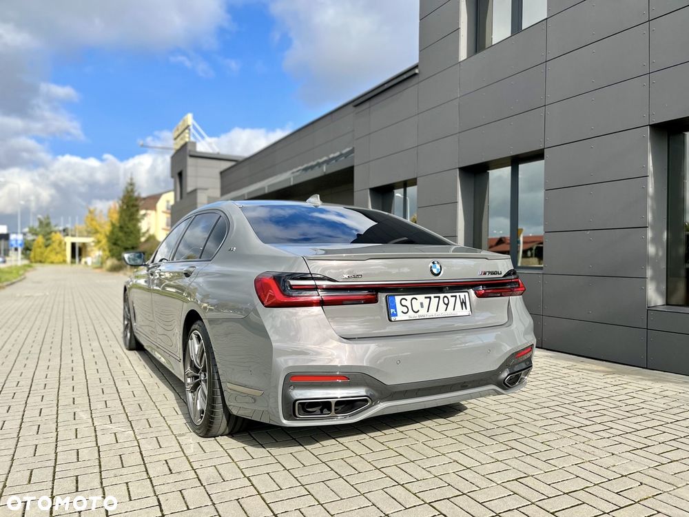 BMW Seria 7 - 8